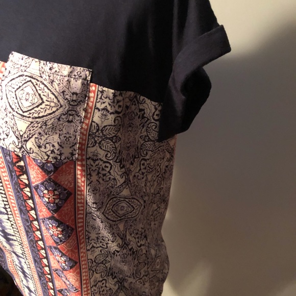 Scoop neck cap sleeve top, size Medium - Picture 5 of 6